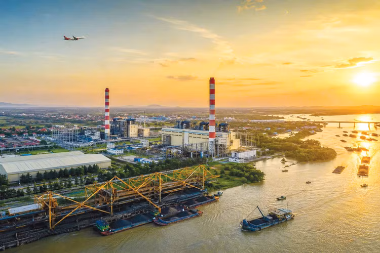 Các nhà máy nhiệt điện được huy động cao theo nhu cầu hệ thống điện trong những tháng cao điểm mùa khô. Ảnh: Mạnh Hưng