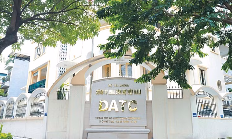 Năm 2024, doanh thu từ mảng xử lý nợ mua theo thỏa thuận chiếm tới 99% doanh thu của DATC, với 3.622,5 tỷ đồng. Ảnh St: Nhã Chi