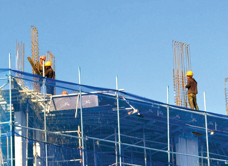 Nhiều kỹ sư bỗng dưng trở thành chỉ huy trưởng công trình trăm tỷ mà không hay biết. Minh họa: Nhã Chi