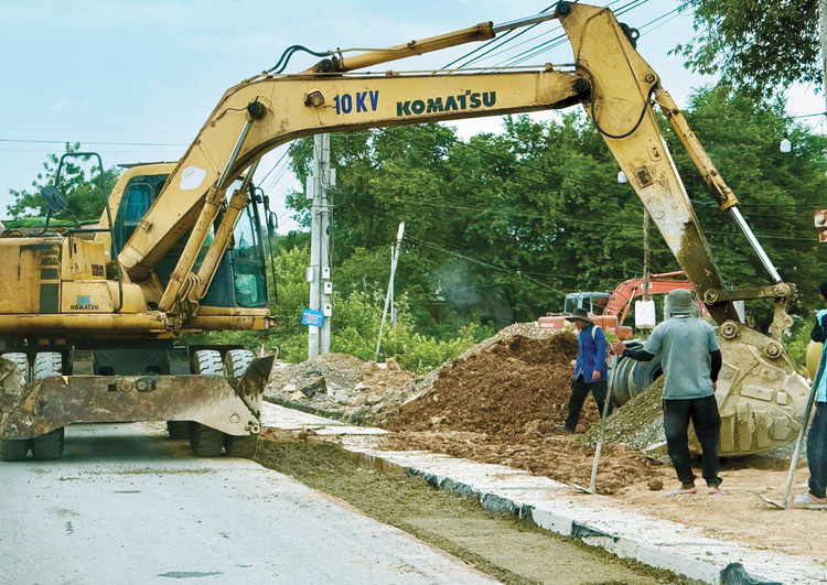 Một số nhà thầu bị loại tại gói thầu xây lắp vì cam kết cung cấp tín dụng không đáp ứng quy định của hồ sơ mời thầu về “giá trị tối thiểu”. Ảnh: Nhã Chi