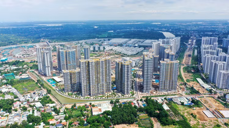 Không gian đô thị phát triển theo hướng mở rộng sau sáp nhập đơn vị hành chính mở ra cơ hội đầu tư bất động sản. Ảnh: Lê Tiên