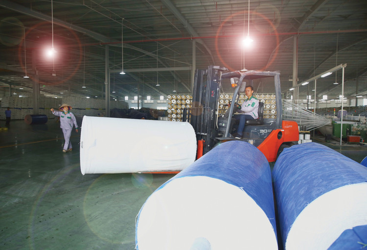 Tính chung 11 tháng năm 2025, cả nước có 177.993 doanh nghiệp thành lập mới, tăng 20,9% so với cùng kỳ năm 2024. Ảnh: Lê Thắng