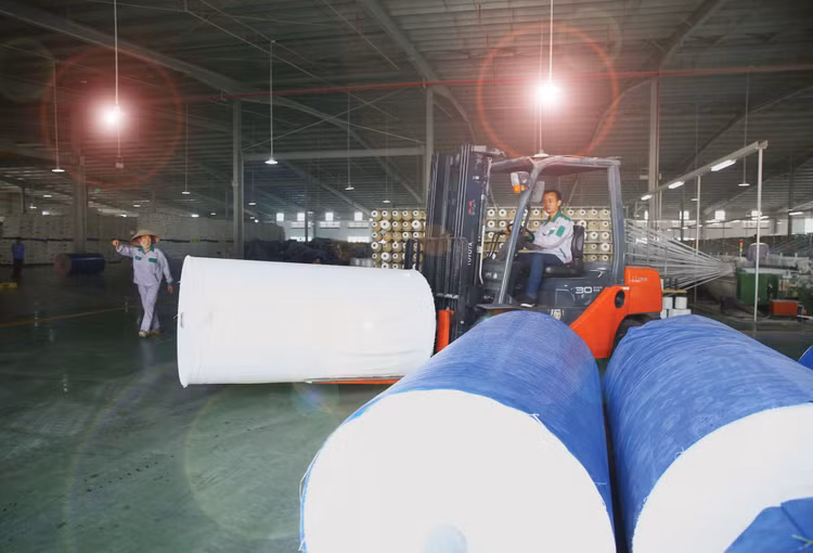 Tính chung 11 tháng năm 2025, cả nước có 177.993 doanh nghiệp thành lập mới, tăng 20,9% so với cùng kỳ năm 2024. Ảnh: Lê Thắng