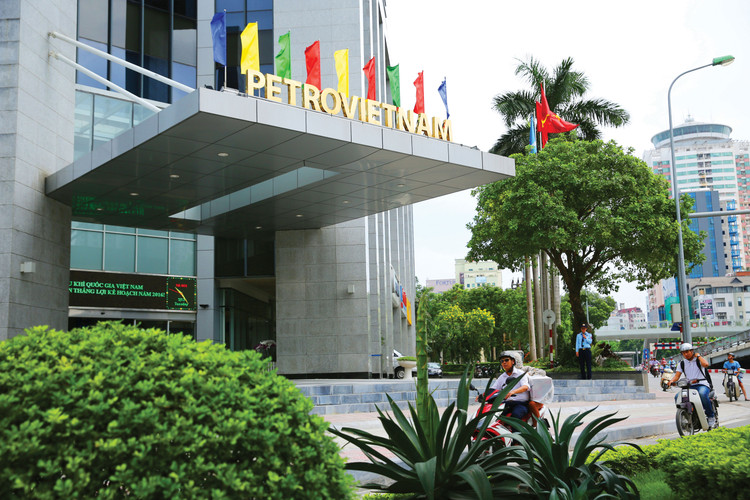 19 tập đoàn, tổng công ty lớn nhất nhà nước đang nắm giữ khoảng 1,18 triệu tỷ đồng vốn chủ sở hữu và tổng tài sản xấp xỉ 2,54 triệu tỷ đồng. Ảnh: Nhã Chi