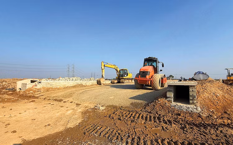 Nhiều gói thầu xây lắp tại Ban Quản lý dự án các công trình giao thông và dân dụng tỉnh Gia Lai bị yêu cầu làm rõ tiêu chí hạn chế số thành viên trong liên danh. Minh họa: Nhã Chi