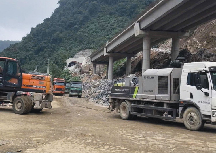 Lũy kế sản lượng Dự án Cao tốc Đồng Đăng - Trà Lĩnh đến nay đạt khoảng 41,6% giá trị hợp đồng. Ảnh: Minh Thư