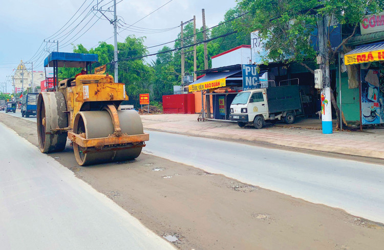 Các địa phương được ngân sách trung ương bổ sung có mục tiêu để chi quản lý, bảo trì đường bộ từ nguồn thu phí sử dụng đường bộ thu qua đầu phương tiện ô tô. Ảnh: Tiên Giang