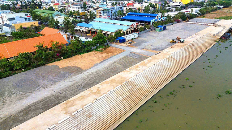 Dự án Nâng cấp kênh Hồng Ngự - Vĩnh Hưng sẽ hoàn tất công tác báo cáo quyết toán dự án hoàn thành trong năm 2025. Ảnh: Vân Chi