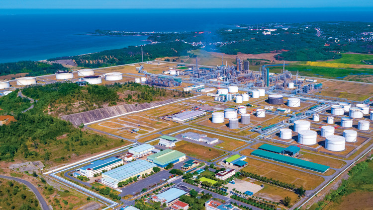 Gói thầu EPC thuộc Dự án Nâng cấp, mở rộng Nhà máy Lọc dầu Dung Quất có giá dự toán hơn 31.648 tỷ đồng đang trong thời gian đánh giá hồ sơ dự thầu. Ảnh: Phúc An