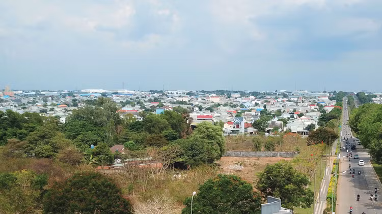 Trung tâm Dịch vụ đấu giá tài sản tỉnh Đồng Nai vừa thông báo đấu giá nhiều khu đất trên địa bàn. Ảnh: Công Thành