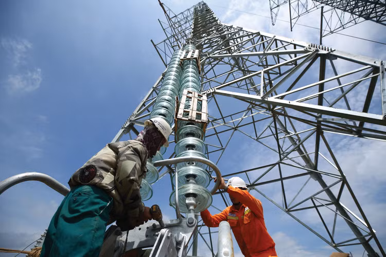 Giai đoạn 2026 - 2030, Tổng công ty Truyền tải điện quốc gia sẽ triển khai nhiều dự án đường dây và trạm biến áp nhằm tăng cường năng lực truyền tải, giải tỏa công suất các nguồn điện. Ảnh: Nhã Chi