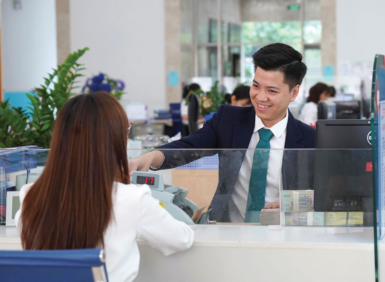 Ngân hàng Nhà nước dự kiến tăng trưởng tín dụng năm 2026 đạt khoảng 15%. Ảnh: Ngọc Thắng