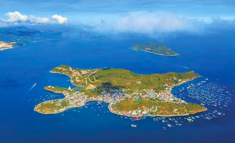 Hai khu đất thực hiện các dự án khu phức hợp trên đảo Hòn Tre (Khánh Hòa) sắp được đưa ra đấu giá. Minh họa: Đông Giang