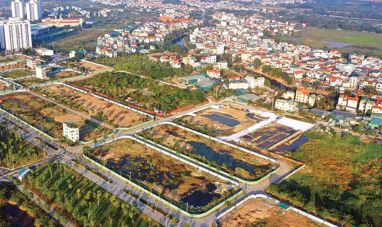 Nhiều thửa đất vùng ven Hà Nội có giá trúng đấu giá cao gấp nhiều lần giá khởi điểm. Ảnh: Khôi Lê