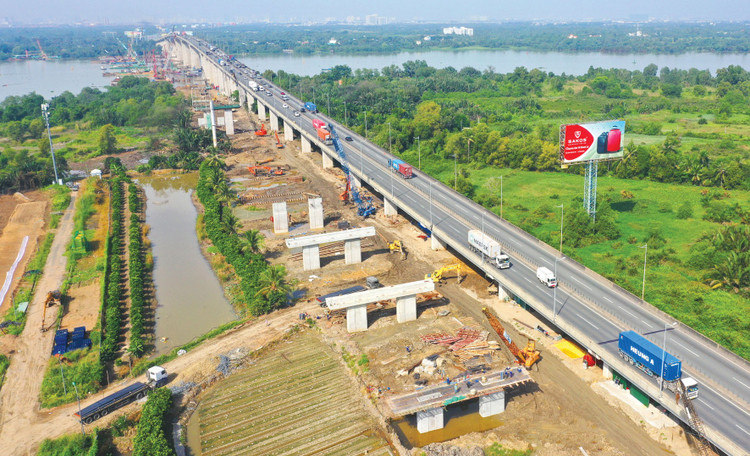 Đến hết ngày 18/12/2025, lũy kế giải ngân của cả nước đạt 603.602,1 tỷ đồng, tương ứng 66,1% kế hoạch Thủ tướng giao. Ảnh: Lê Tiên