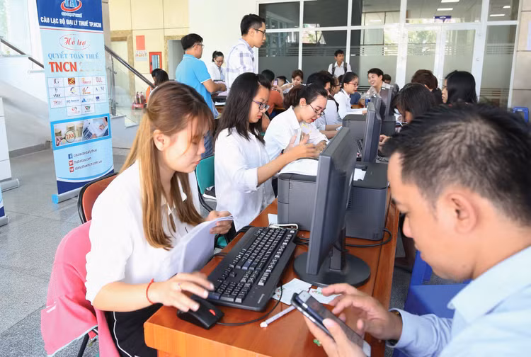 Dự án Luật Thuế thu nhập cá nhân (sửa đổi) sẽ được Ủy ban Thường vụ Quốc hội xem xét, cho ý kiến tại Phiên họp thứ 50. Minh họa: Hoàng Hà