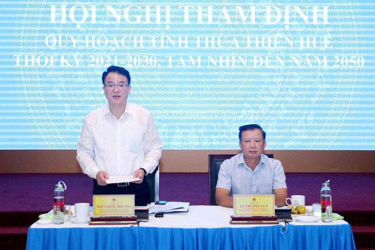 Thứ trưởng Trần Quốc Phương chủ trì Phiên họp thẩm định Quy hoạch tỉnh Thừa Thiên Huế thời kỳ 2021 - 2030, tầm nhìn đến năm 2050. Ảnh: Đức Trung