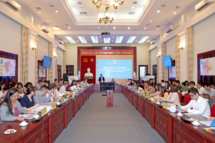 Toàn cảnh Phiên họp thẩm định hồ sơ Quy hoạch tỉnh Hà Nam thời kỳ 2021 - 2030, tầm nhìn đến năm 2050. Ảnh: Đức Trung
