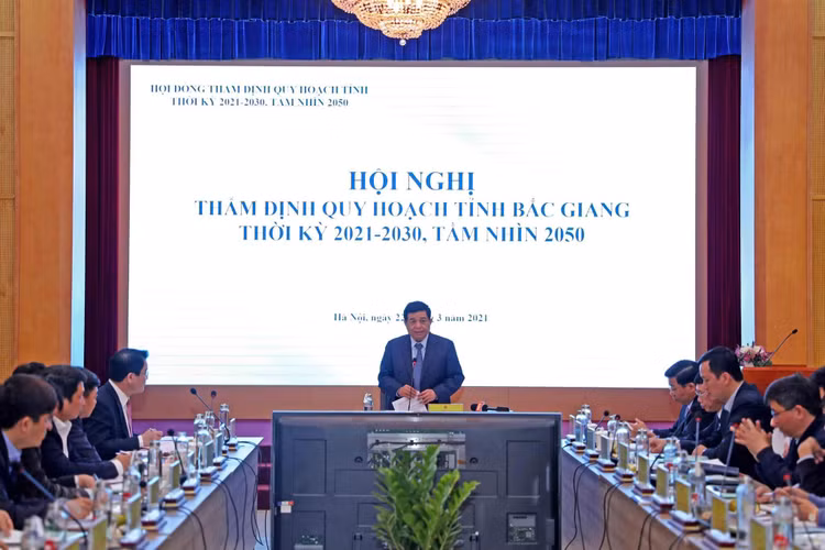 Chủ tịch Hội đồng thẩm định quy hoạch tỉnh thời kỳ 2021 - 2030, tầm nhìn đến năm 2050 chủ trì buổi họp thẩm định Quy hoạch tỉnh Bắc Giang thời kỳ 2021 - 2030, tầm nhìn đến năm 2050