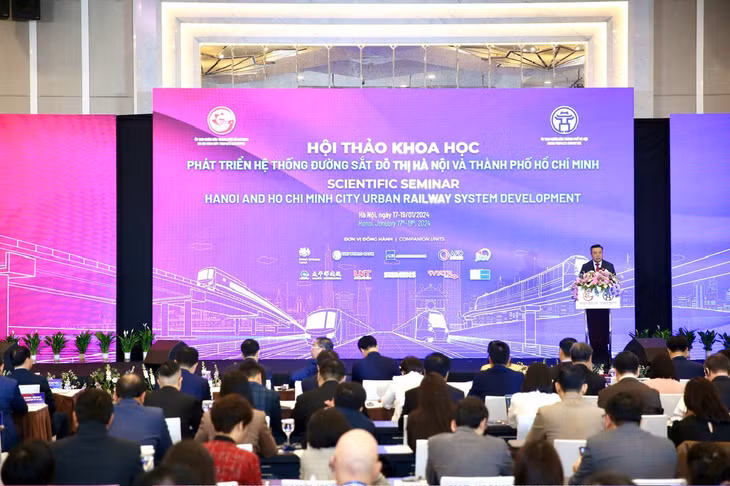 Theo Chủ tịch UBND TP. Hà Nội Trần Sỹ Thanh, hệ thống đường sắt đô thị được coi là trục “xương sống” của mạng lưới kết cấu hạ tầng giao thông. Ảnh: Nguyệt Minh