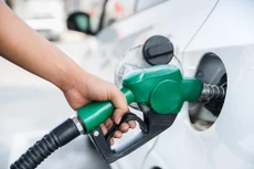 Giá xăng dầu có thể tăng hơn 2.000 đồng/lít trong kỳ điều hành tới