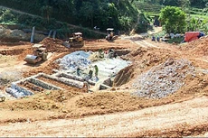 Nhiều dự án đầu tư công tại Cao Bằng đang gặp vướng mắc về giải phóng mặt bằng. Ảnh: NC st