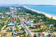 Liên kết vùng trước hết là đầu tư hoàn thiện hạ tầng giao thông để trao đổi và thông thương hàng hóa dựa vào thế mạnh của các địa phương. Ảnh: Hà Minh