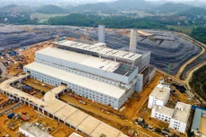 Áp lực xử lý rác thải ngày càng tăng, trong khi các dự án đốt rác phát điện đang chậm tiến độ. Ảnh: Nhất Linh