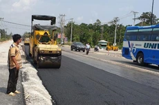 Thi công Dự án Đường Dương Đông - Cửa Cạn - Gành Dầu (TP. Phú Quốc, Kiên Giang). Ảnh: Ngọc Tuấn