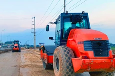 Nhà thầu cố ý cung cấp thông tin không trung thực về nhiều thiết bị xe, máy chuyên dùng. Ảnh minh họa: Tiên Giang