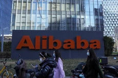 Alibaba lĩnh án phạt kỷ lục vào tháng 4/2021 với cáo buộc kinh doanh độc quyền - Ảnh: AP