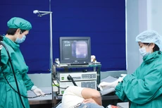 Năm 2020 - 2021, dịch bệnh Covid-19 ảnh hưởng rất lớn đến nguồn thu của các đơn vị sự nghiệp công lập. Ảnh: Nhã Chi