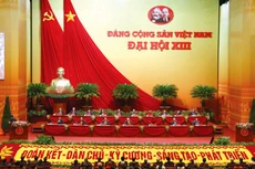 Tại Đại hội XIII, Đảng đã đề ra 10 nhiệm vụ, giải pháp nhằm tiếp tục xây dựng, chỉnh đốn Đảng trong sạch, vững mạnh, nâng cao năng lực lãnh đạo, năng lực cầm quyền của Đảng. Ảnh: Nguyễn Trí