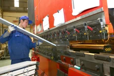 Giá trị tăng thêm toàn ngành công nghiệp trong quý II/2022 ước tính tăng 9,87% so với cùng kỳ năm trước. Ảnh: Tiên Giang