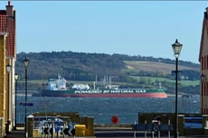Một tàu chở dầu của Nga đậu ở cửa sông Forth, Scotland - Ảnh: Getty Images