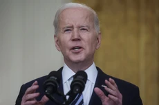 Tổng thống Mỹ Joe Biden phát biểu tại Nhà Trắng ngày 24/2 - Ảnh: Reuters.