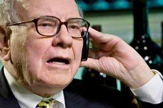 Warren Buffett vào năm 2008 - Ảnh: Bloomberg.