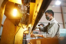 Báo cáo về tình hình thực hiện Nghị quyết số 01/NQ-CP và tình hình kinh tế - xã hội tháng 1/2022 cần gửi về Bộ Kế hoạch và Đầu tư chậm nhất trong ngày 21/1/2022. Ảnh: Tấn Tiên