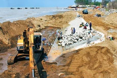 Công ty CP Xây dựng Thương mại Thới Bình hoạt động chủ yếu trong lĩnh vực thi công xây dựng công trình thủy lợi, cầu đường. Ảnh minh họa: Trung Dũng