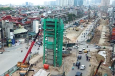Việc Chính phủ quyết tâm đẩy mạnh đầu tư công cùng những gói hỗ trợ về phục hồi kinh tế sẽ tạo nhiều cơ hội phát triển cho nhà thầu trong nước. Ảnh: Lê Tiên