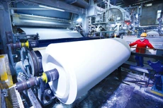 Cộng đồng doanh nghiệp phải đối mặt với nhiều khó khăn, thách thức, nhưng cũng có những cơ hội để nhanh chóng phục hồi và phát triển bền vững. Ảnh: Huấn Anh