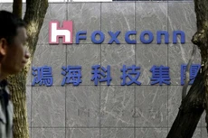 Foxconn dừng hoạt động tại 2 nhà máy ở Côn Sơn sau khi phát hiện các ca nhiễm Covid-19 - Ảnh: AP