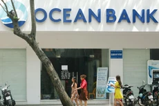 OceanBank, CBBank và GPBank, 3 ngân hàng được mua lại với giá 0 đồng, vẫn chưa đứng vững trên thị trường sau gần 7 năm cơ cấu lại. Ảnh: Song Lê