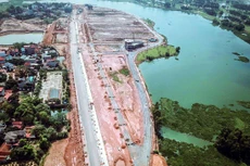 Xung quanh khu vực hồ Đầm Vạc đang có nhiều dự án đầu tư khu đô thị lớn, trong đó phải kể đến Dự án Khu đô thị Nam Đầm Vạc và Khu đô thị sinh thái Bắc Đầm Vạc. Ảnh: NC st