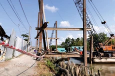 Dự án Kè chống sạt lở, chống xâm nhập mặn, ứng phó biến đổi khí hậu khu vực rạch Cái Sơn có tổng mức đầu tư 315 tỷ đồng, dự kiến hoàn thành vào tháng 12/2020. Ảnh minh họa: Công Thành