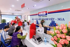 Doanh nghiệp xuất nhập khẩu Việt Nam trước mắt có thể thanh toán với thị trường Nga qua Ngân hàng Liên doanh Việt - Nga. Ảnh: Song Lê