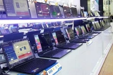 Nhà thầu nỗ lực tìm đơn hàng sau thời gian dài ngưng trệ do dịch khiến các gói thầu hàng hóa đấu thầu qua mạng cạnh tranh mạnh hơn. Ảnh St