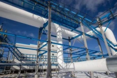 Trong tháng 5, nhập khẩu dầu thô từ Nga của Trung Quốc đã tăng lên mức kỷ lục 8,42 triệu tấn (Ảnh: Bloomberg).