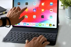 Gói thầu Mua sắm máy tính bảng thuộc Chương trình Sóng và máy tính cho em của ngành giáo dục và đào tạo tỉnh Bình Thuận có giá dự toán 4,51 tỷ đồng. Ảnh: NC st