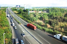 Cuộc đua xin được chỉ định thầu xây lắp các dự án cao tốc đã “nóng” với sự xuất hiện của hàng loạt tên tuổi lớn trong ngành. Ảnh minh họa: Lê Tiên